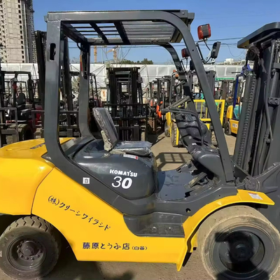 Japan Komatsu FD25 FD30T-16 FD30 2.5 Ton 3 Ton 5 Ton Used Diesel Forklifts 3T at Good