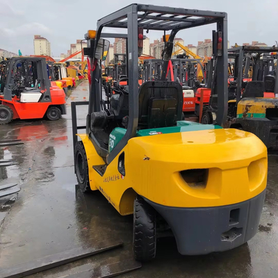 Japan Komatsu FD25T-14 2.5T Diesel Forklift with 1.2M Fork Length and 1.6M Fork Width