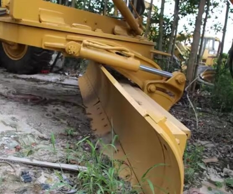 Second Hand CAT 140M Grader with Cummins Engine in Excellent Condition