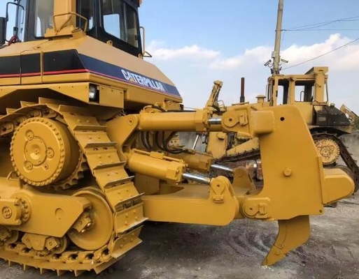 Second Hand D9N Caterpillar Bulldozers in Shanghai 13.5 Dozing Capacity Now