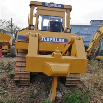 Second Hand CAT D6R Crawler Bulldozer With 3.6 Dozing Capacity