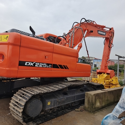 Doosan DX225 DH225 Excavator 2800 Working Hours 0.7 Bucket Capacity Hydraulic Crawler