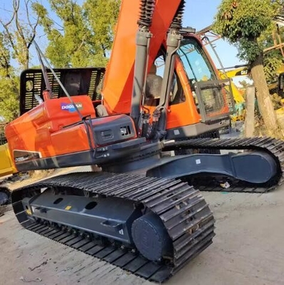 Used Doosan DX225 Crawler Excavator with 2800 Working Hours and 1.1m3 Bucket Capacity