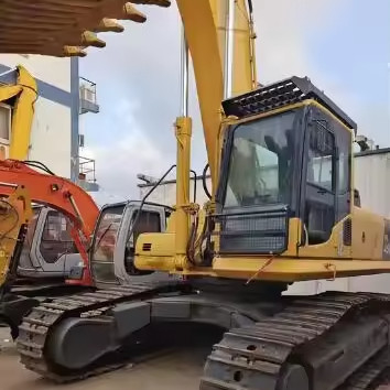 Used Komatsu Excavator Pc450-8 with SAA6D125E-5 Engine and ORIGINAL Hydraulic Cylinder