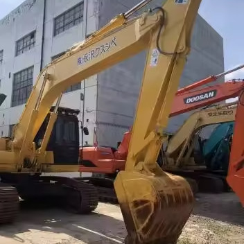 Japan Made Used Komatsu Excavator PC220-8 Hydraulic Crawler Excavator for Your Requirement