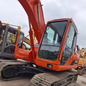 DOOSAN DH150LC-7 Excavator in Japan Original Hydraulic Valve and 0.75 Bucket Capacity